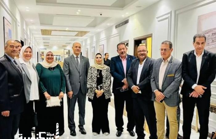 تعليم الاسكندريه يشهد حفل تخرج طالبات مدرسة مصطفى كامل الثانوية الصناعية بنات