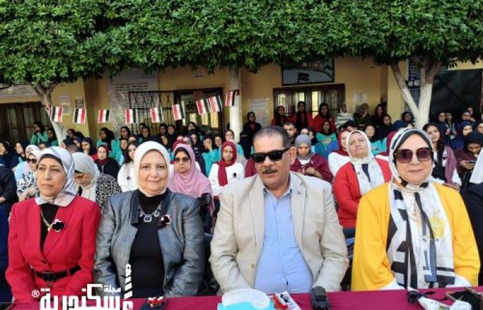 مدير ادارة شرق التعليمية يشهدحفل أكتوبر بمدرسة البحر المتوسط الثانوية