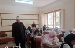 في ختام امتحانات القسم العلمي.. رئيس منطقة الإسكندرية الأزهرية يتابع امتحانات مادة الأدب والنصوص بلجنة فتيات السيوف