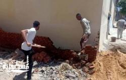 رئيس حي غرب الإسكندرية تُحبط محاولة بناء سور مخالف على محور المحمودية