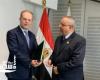 السفير البريطاني يشيد بمكتبة الإسكندرية...أشعر بالدهشة من هذا المبنى الرائع في أكثر الأماكن التاريخية علي الإطلاق